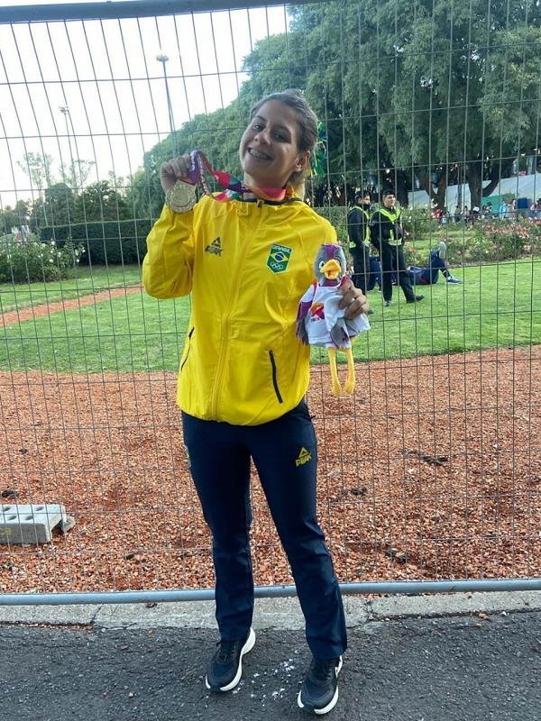 Atleta de Ilhabela, Allanis de Oliveira é medalha de Ouro nos Jogos Sul-Americanos da Juventude 2022