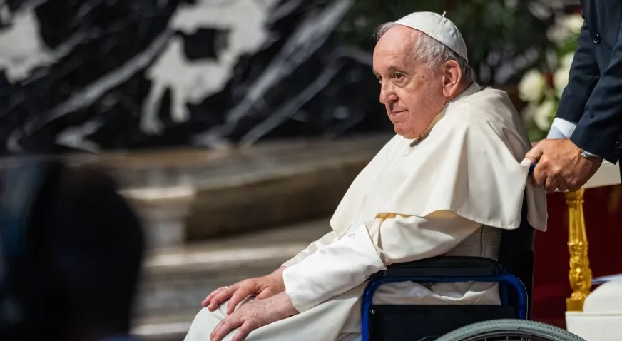 Papa Francisco pede menos consumo de carne e revela onde viveria em hipotética renúncia
