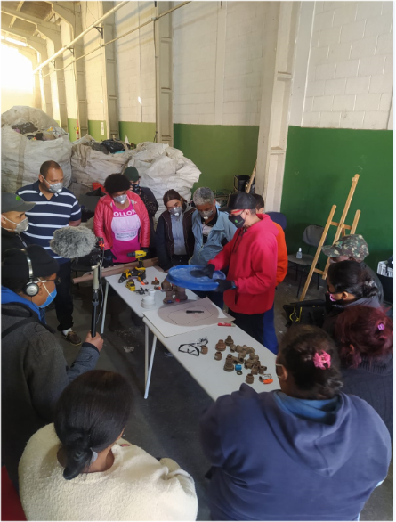 Curso no Sesc Taubaté ensina a fazer biodigestor de baixo custo que ajuda na economia de casa