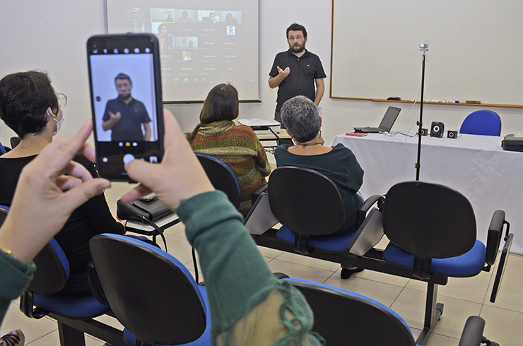 Unitau lança Dossiê Lobato