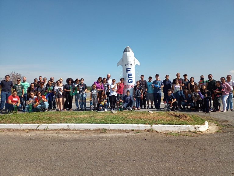 12 alunos da rede municipal de ensino são medalhistas na MOBFOG (Mostra Brasileira de Foguetes)