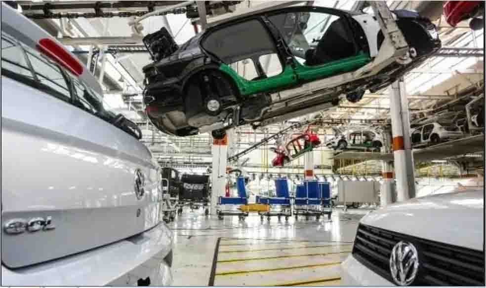 Volkswagen para produção de três fábricas por estagnação do mercado