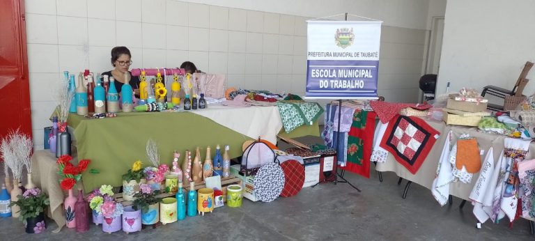 Escola do Trabalho realiza feira de artesanato neste sábado, 6