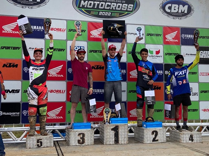 Piloto de Ilhabela é vice-campeão do Brasileiro de Motocross 2022