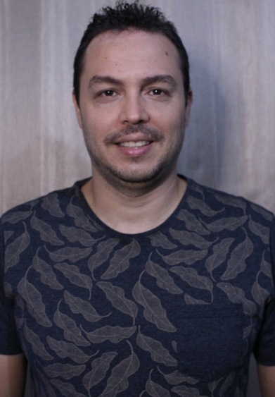 Leo Surcin realiza première de lançamento do livro “Julgamento Infernal”