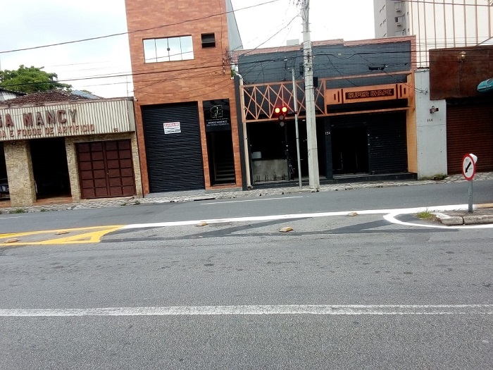 SEMOB abre retorno na rua Dr. Souza Alves