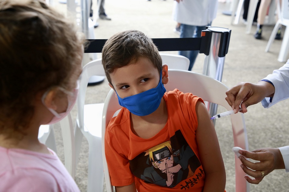 Estado inicia vacinação de reforço contra Covid-19 para crianças de 5 a 11 anos