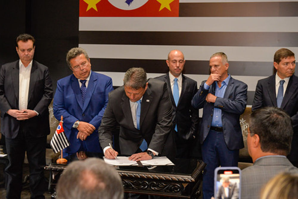 Governo de São Paulo reduz carga tributária de setores produtivos até o final de 2024