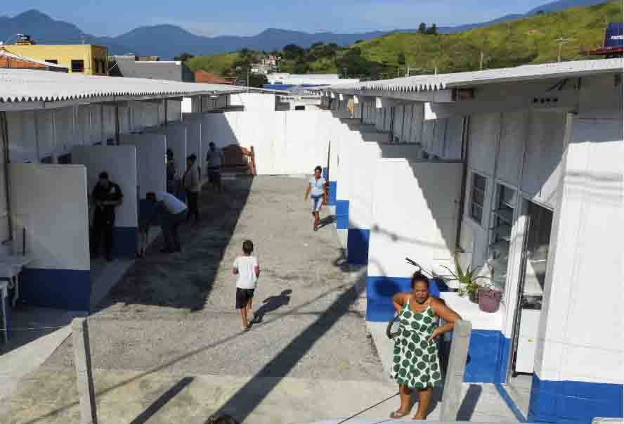 Famílias começam a ser transferidas para a Vila de Passagem em São Sebastião