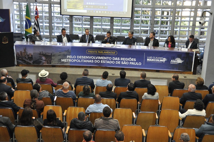 Deputado Marcolino apresenta Frente das Regiões Metropolitanas em Taubaté
