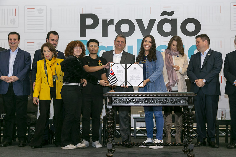 Criado Provão Paulista para acesso às universidades estaduais