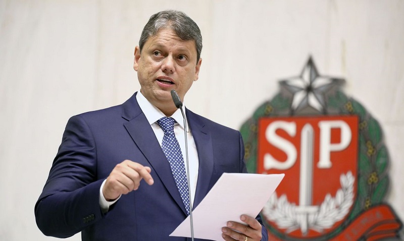 Tarcísio propõe cancelar multas por desrespeito a normas na pandemia