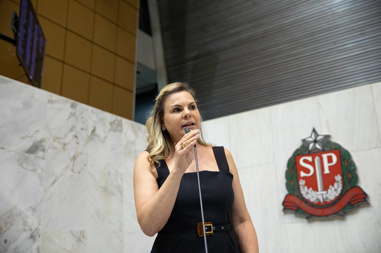 Alesp aprova Projeto que obriga bares e restaurantes a oferecerem água filtrada gratuita a clientes