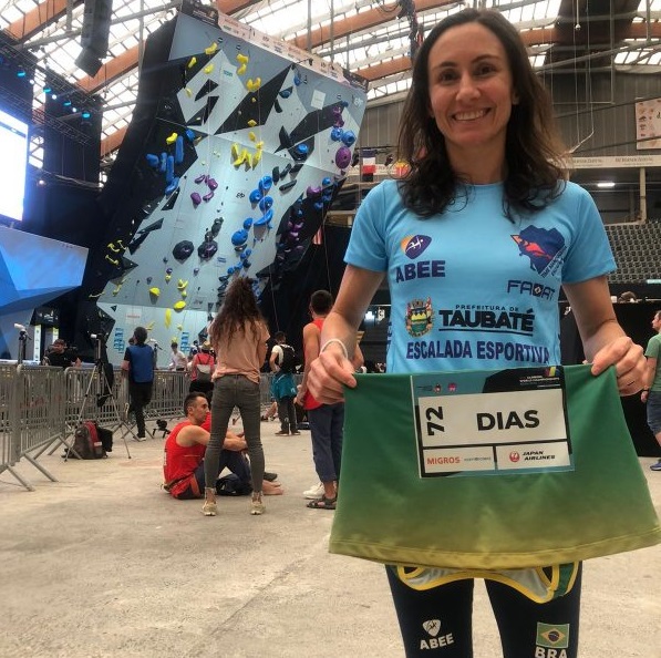 Paratleta Marina Dias é campeã Mundial de Paraescalada