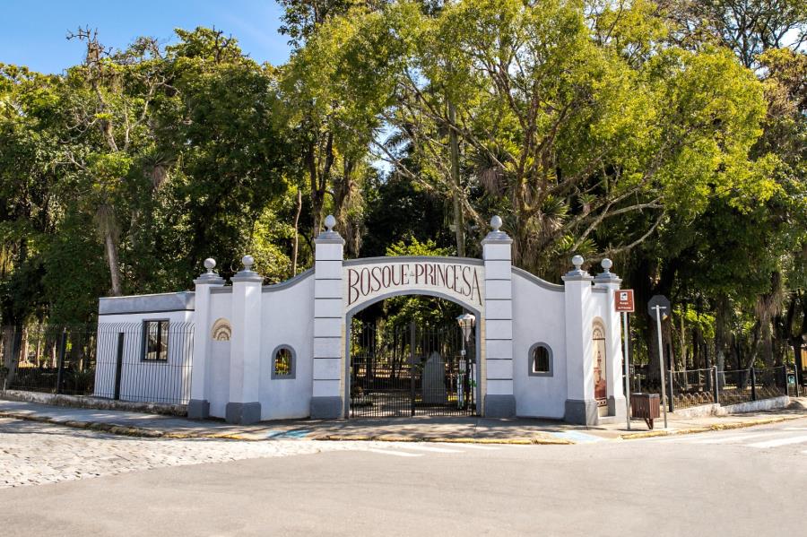 “Domingo no Bosque” terá edição especial em homenagem ao mês do Folclore