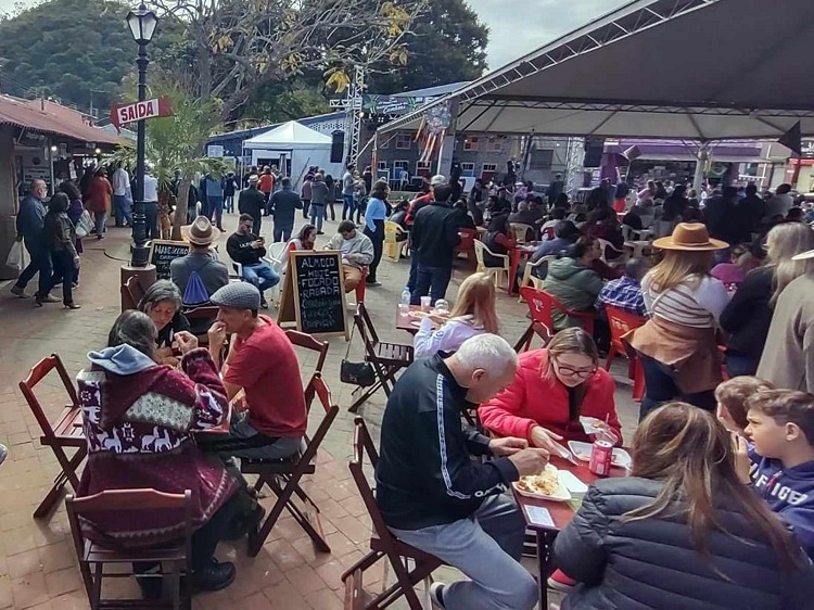 Cambuci e frutas nativas da Mata Atlântica são tema de festival gastronômico em Paraibuna