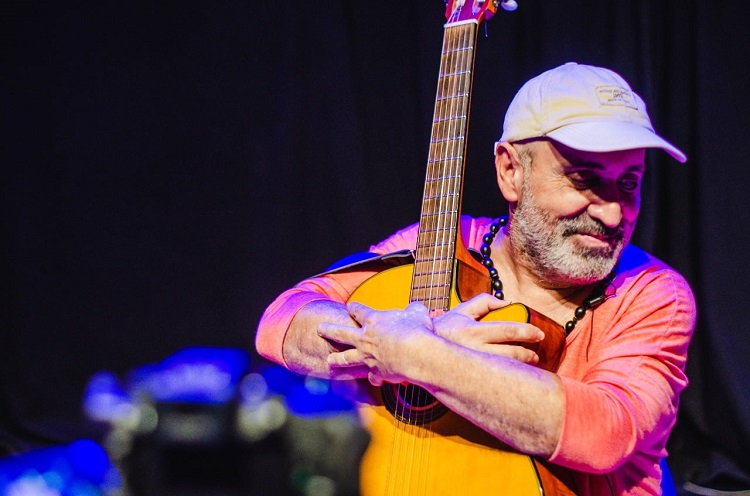 Nando Luz se apresenta nesta quarta em São Bento do Sapucaí
