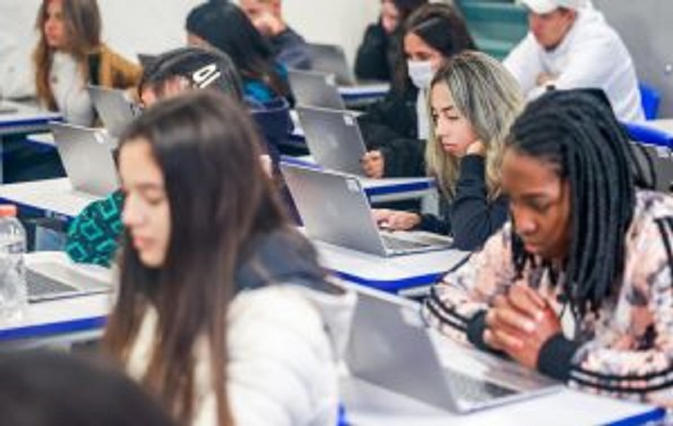 SP prorroga até 21 de setembro prazo para matrículas na rede estadual