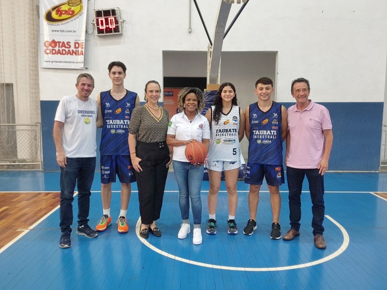 Taubaté lança centro de formação esportiva de basquetebol
