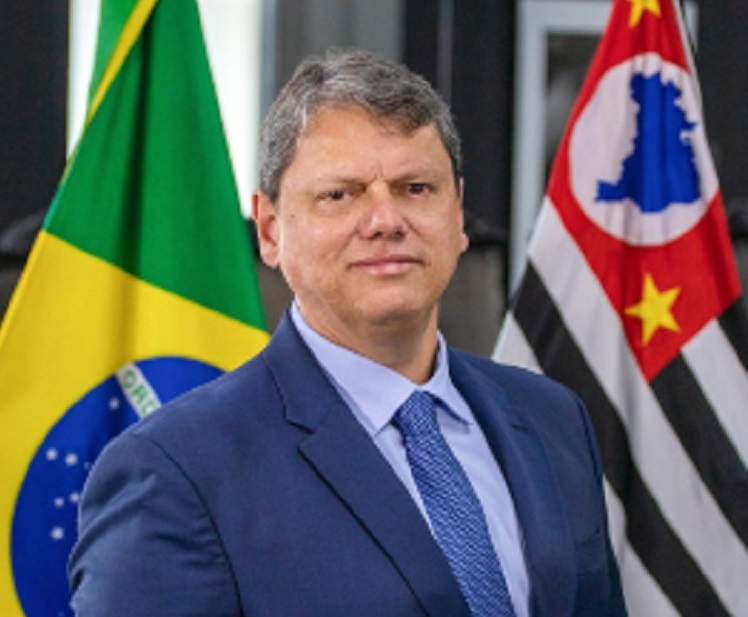 Tarcísio diz que concorrerá à reeleição em SP e reforça vínculo com Bolsonaro: ‘Sou leal’