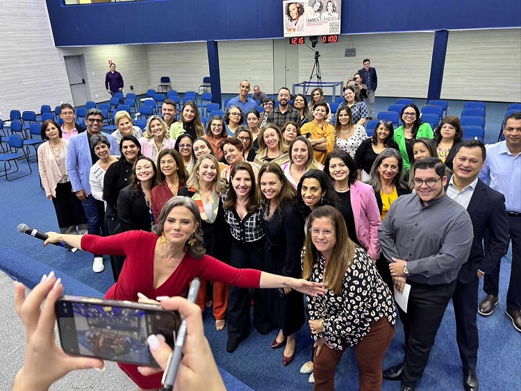 Mulheres – Com projeto de empoderamento, AMVALE lança nova CT em evento feminino
