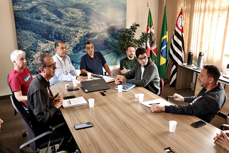 Santo Antônio do Pinhal reúne municípios da serra com empresa de energia