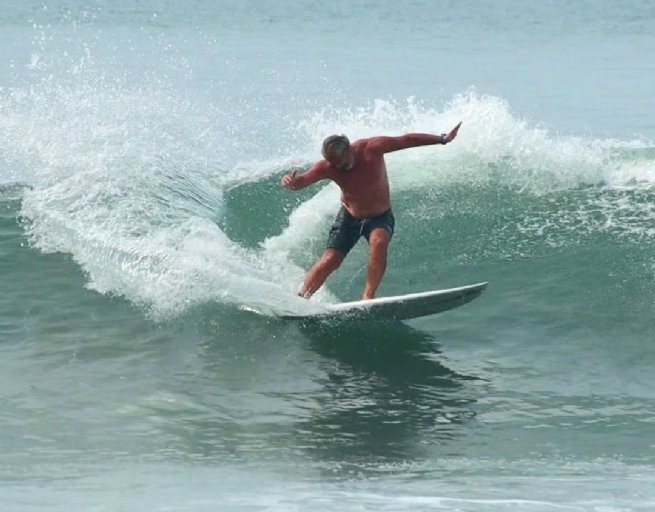 Festival Raízes Surf Classic leva competição e história do surfe para São Sebastião