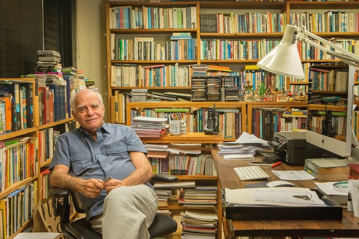 Biblioteca realiza oficina e bate-papo com escritor Ignácio de Loyola Brandão