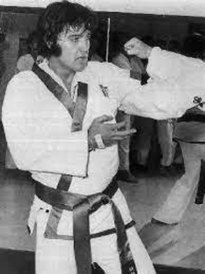 Esporte Local – O Rei do Rock e o Karatê