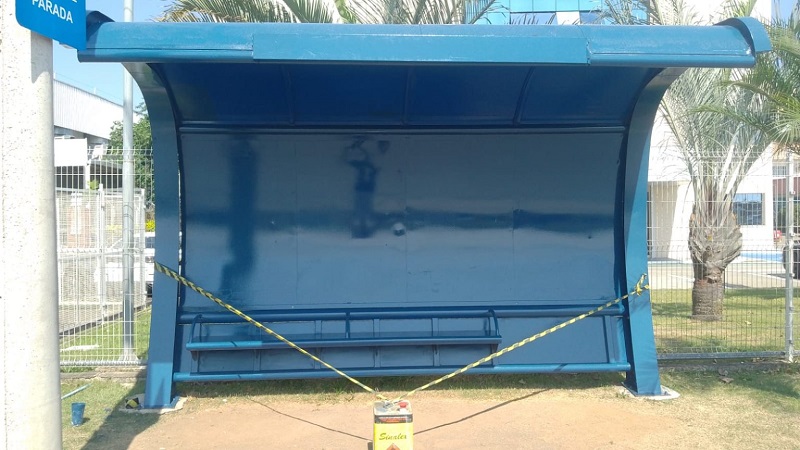 Taubaté revitaliza 281 abrigos de pontos de ônibus em 2023