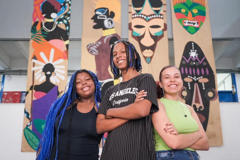 Volta às aulas: Três milhões de alunos começam o novo ano letivo nesta quinta-feira