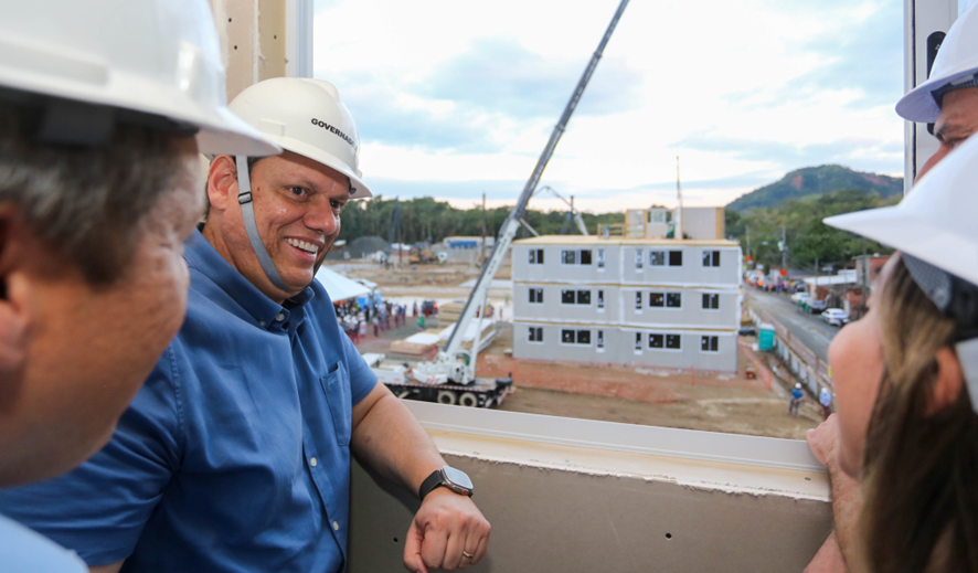 Tarcísio entrega 186 moradias em São Sebastião neste sábado