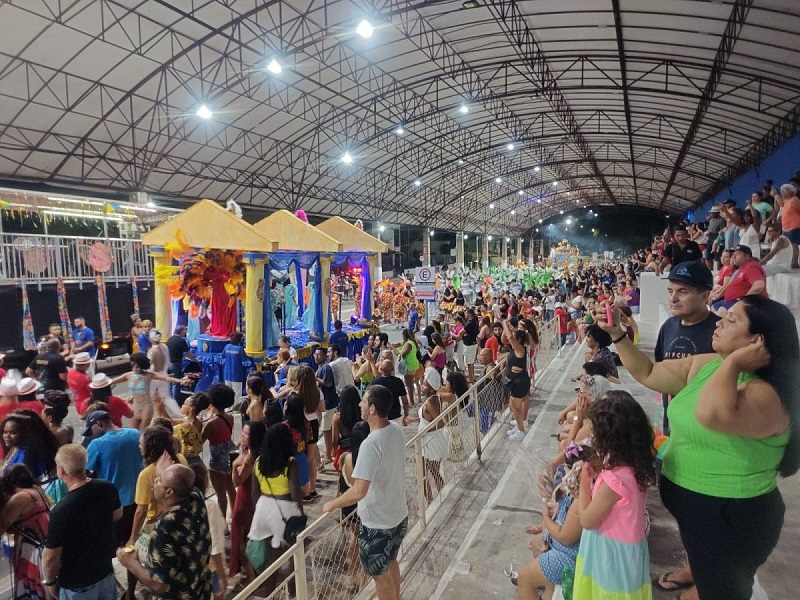 Carnaval em Taubaté é marcado pela presença do público na Avenida do Povo e Quiririm