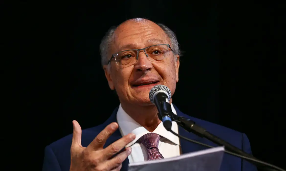 Alckmin celebra investimentos de R$ 94,7 milhões para o Vale do Paraíba