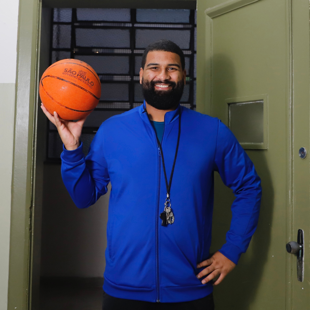 Novo sistema de bonificação da rede estadual vai pagar até dois salários para os professores