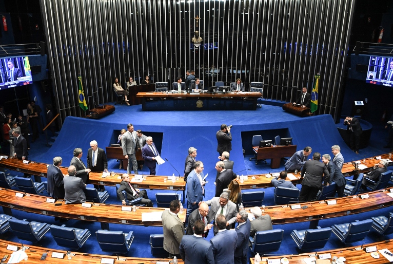 Senado aprova a taxação de compras internacionais de US$ 50