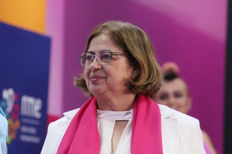 Ministra critica projeto que criminaliza aborto após 22 semanas de gestação