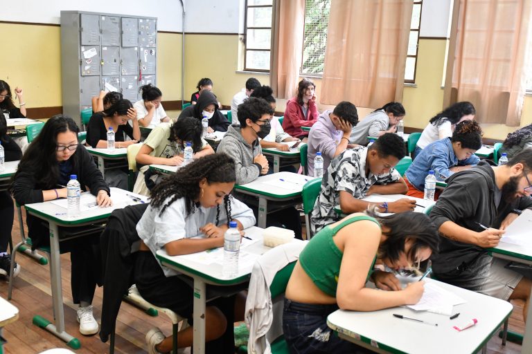 Prova Paulista: Exame será aplicado até dia 24 nas escolas de SP