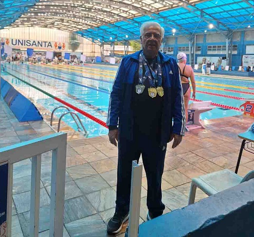 Esporte Local – Nadador máster de Taubaté surpreende novamente