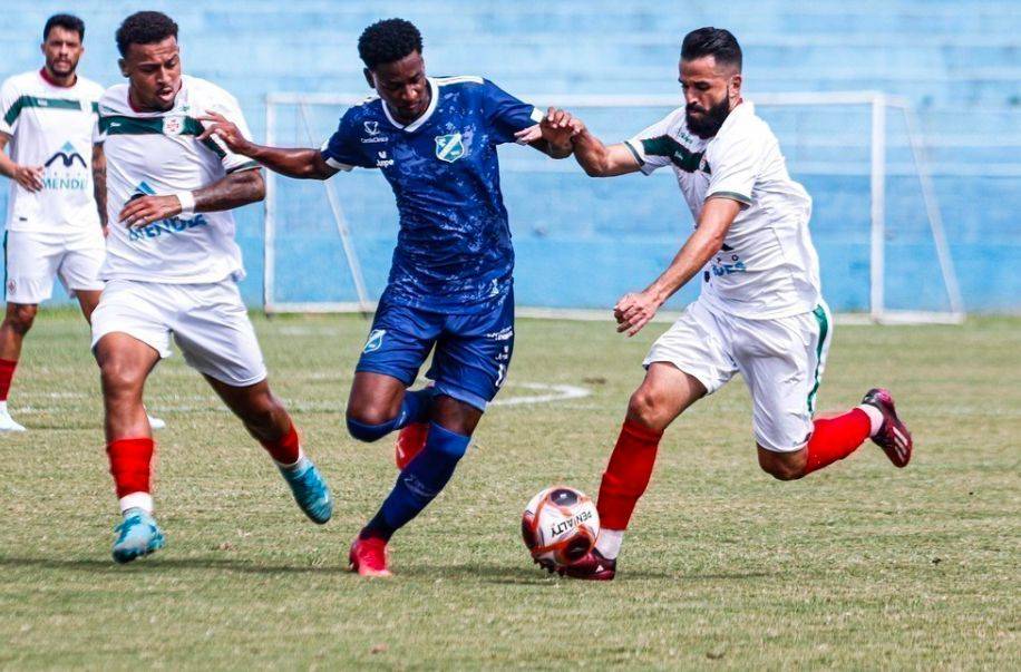 Taubaté estreia com derrota no Paulistão A2