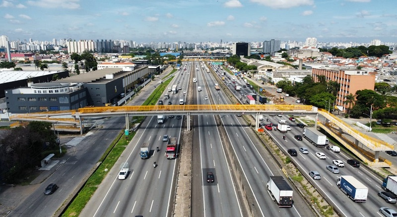 Via Dutra e Rio-Santos devem receber mais de 1,6 milhão de veículos durante os feriados da Páscoa e Tiradentes