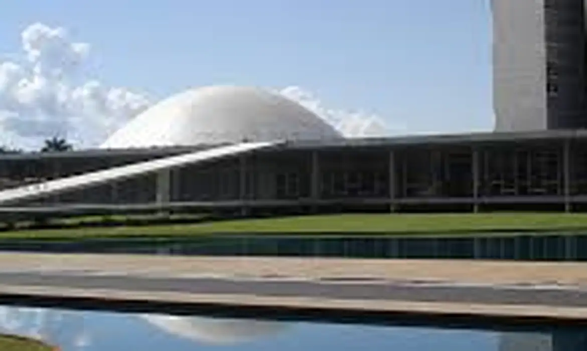 Senado aprova retaliação comercial de tarifaço de Trump