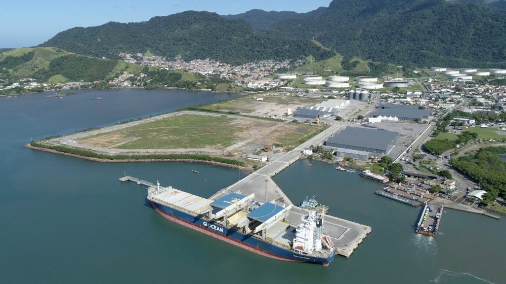 Porto de São Sebastião conclui dragagem e amplia segurança para navios de grande porte