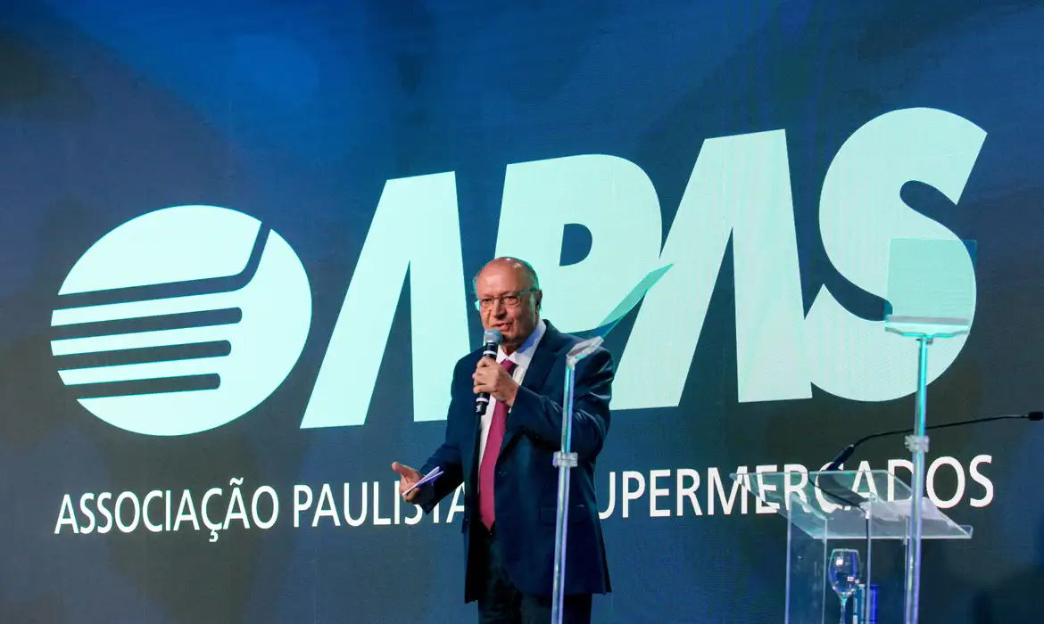 Varejo deve movimentar R$ 16 bilhões, diz Alckmin