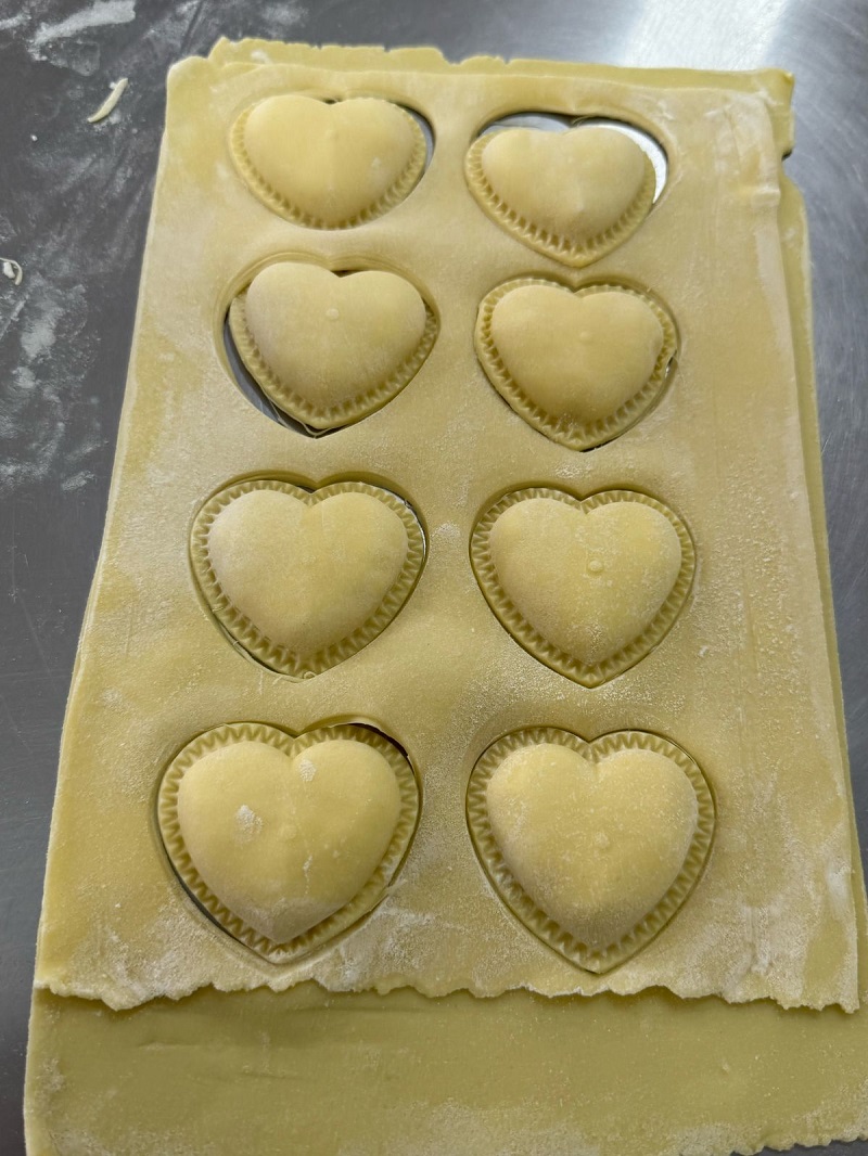 Amor à mesa: aprenda receita artesanal com formato de coração para o Dia das Mães