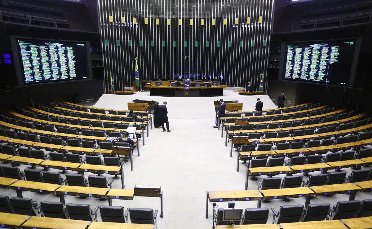 Datafolha: maioria dos brasileiros é contra aumento no número de deputados