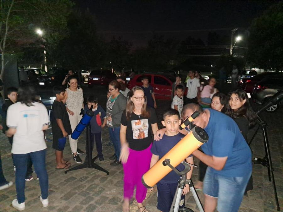 Taubaté promove evento de observação da lua e constelações