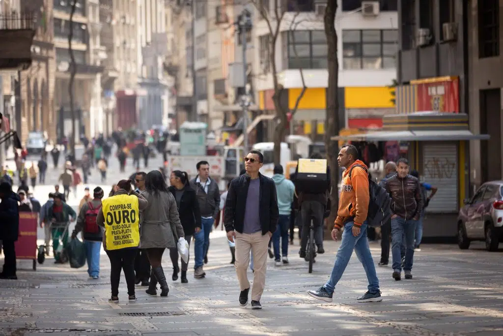 SP cria mais de 300 mil vagas de emprego no ano