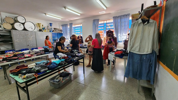 Fundo Social leva Armário Solidário a comunidades de Taubaté em julho