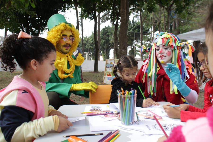 Projeto ‘Bairros Vivos’ movimenta centenas de pessoas na Gurilândia em sua estreia